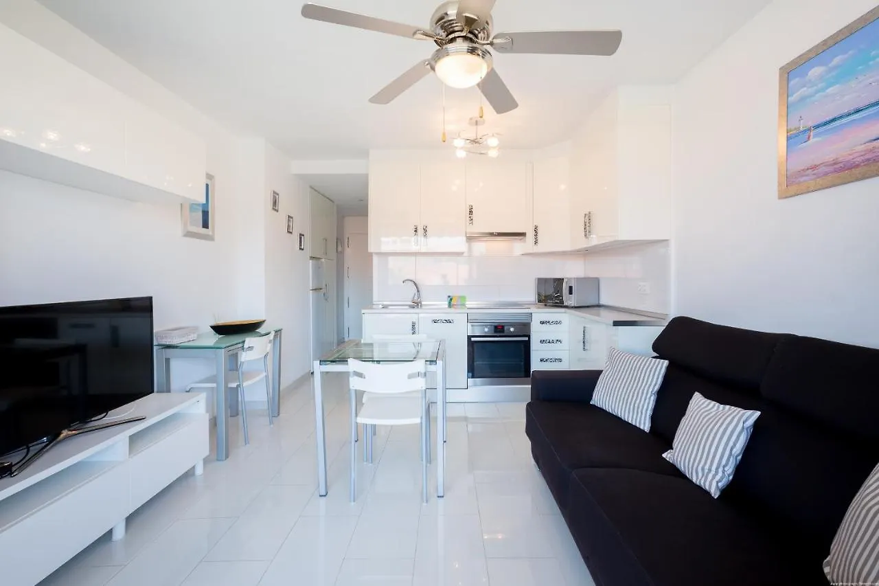Go2Tenerife Apart'Zebra Pool & Sea View بلايا ذي لاس أميريكاس 0*,  إسبانيا